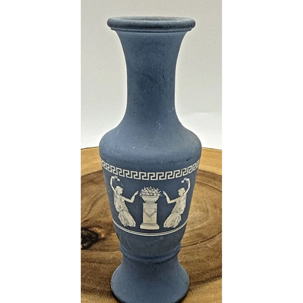 Avon vase good